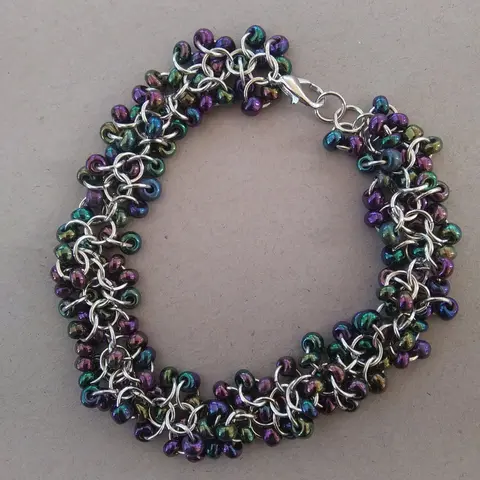 Shaggy Loops Chainmaille Bracelet - dark rainbow beads x2