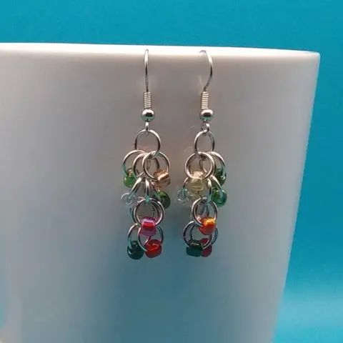 Shaggy Loops Chainmaille Earrings - holiday mix beads