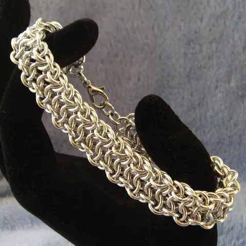 Vipera Berus 4in1 18 gauge Handmade Chainmaille Bracelet