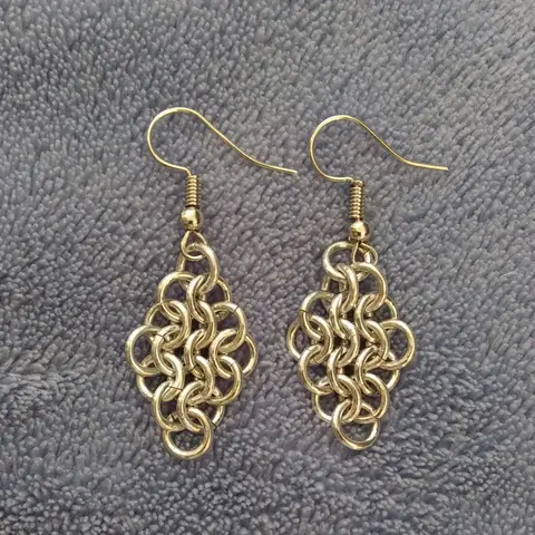 European Diamond #1 18 gauge Handmade Chainmaille Earrings