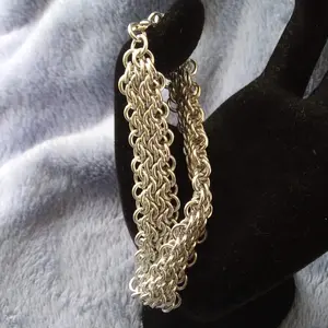 Oops 18 gauge Handmade Chainmaille Bracelet