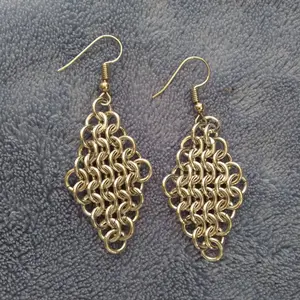 European Diamond #3 18 gauge Handmade Chainmaille Earrings